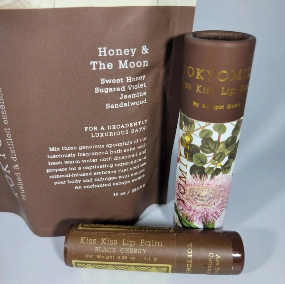 Tokyomilk Set Margot Elena Honey & The Moon Bath Salt and Black Cherry Lip Balm